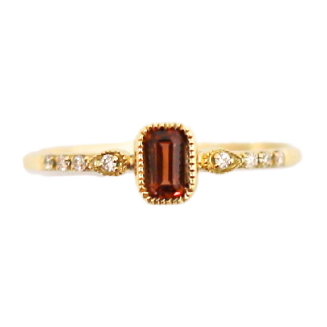 Garnet And Diamond Ring