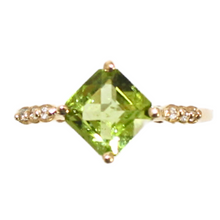 Load image into Gallery viewer, Peridot and Diamond Ring
