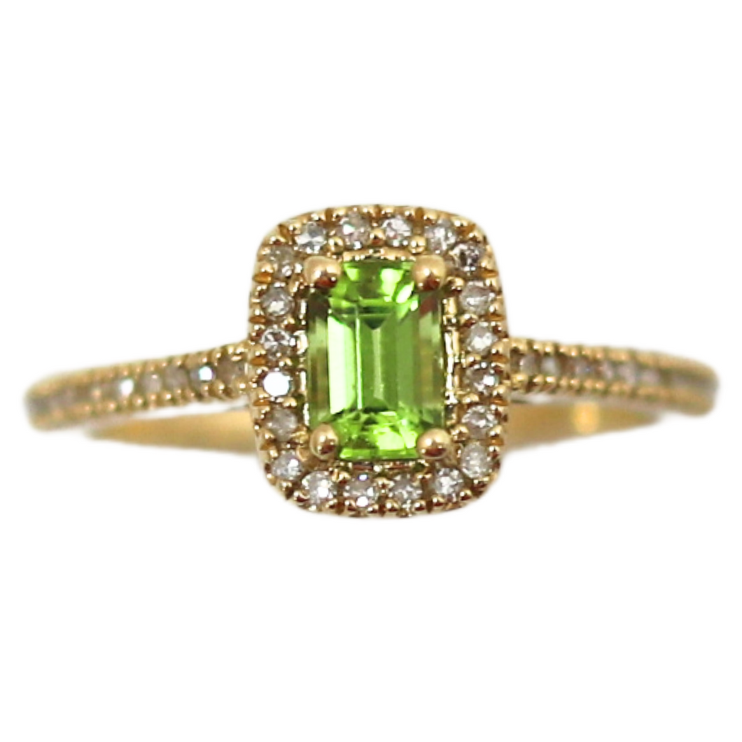 10ky Peridot and Diamond Ring