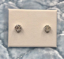 Load image into Gallery viewer, 10kw 1/2Ctw Diamond Cluster Earrings
