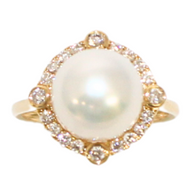 Load image into Gallery viewer, Pearl and Diamond Ring
