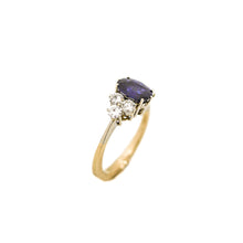 Load image into Gallery viewer, Camille Estate Sapphire RIng
